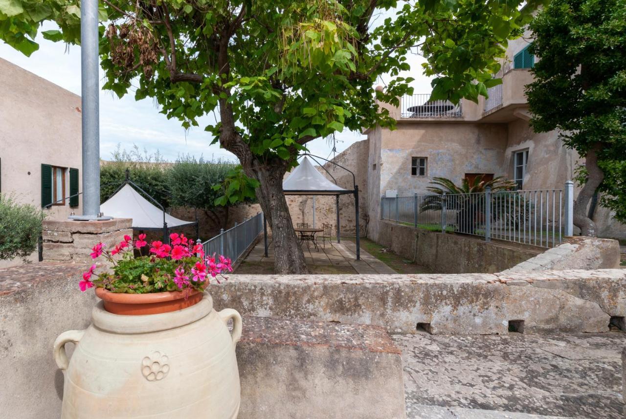 Castello Di Populonia Villa A Mare Exterior photo