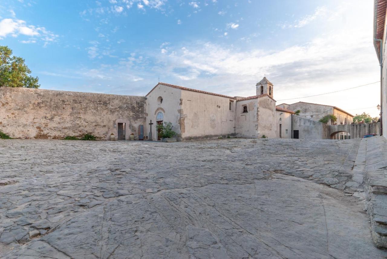 Castello Di Populonia Villa A Mare Exterior photo
